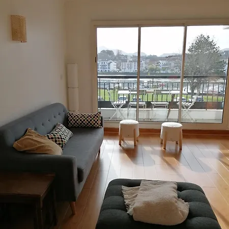 Grand Avec Vue - A Pied Apartment *